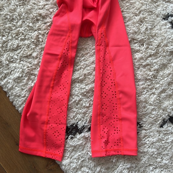 Aerie Cropped Workout Leggings - Picture 4 of 13